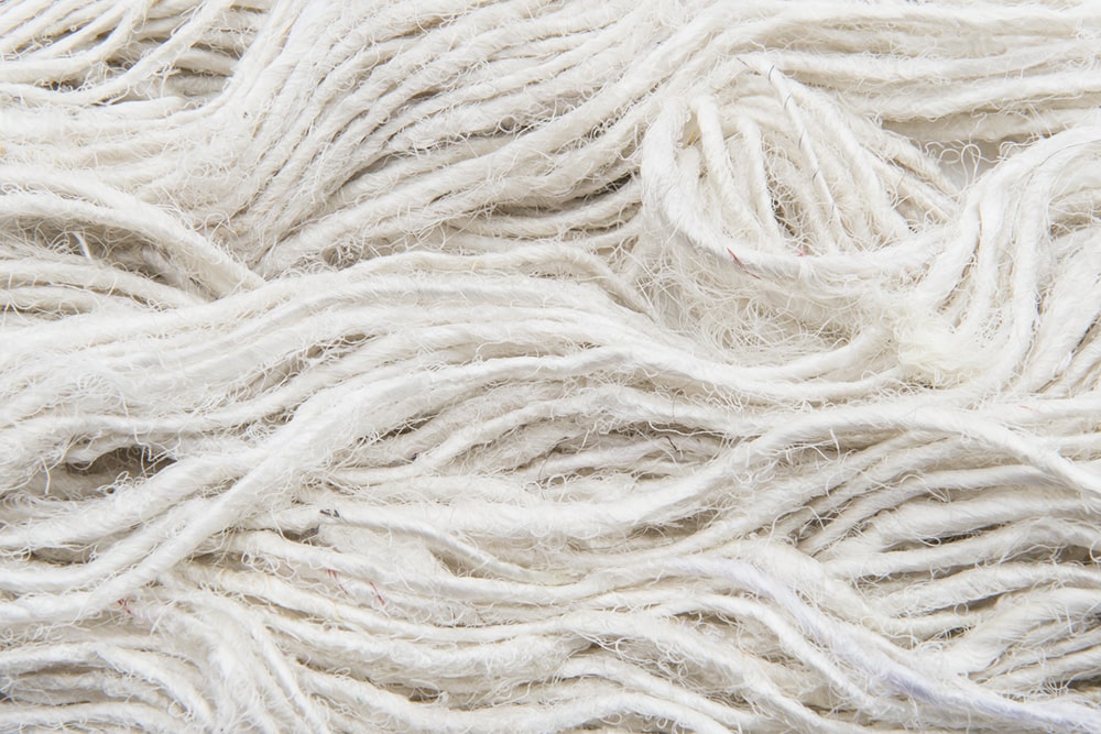 White recycled sari silk yarn